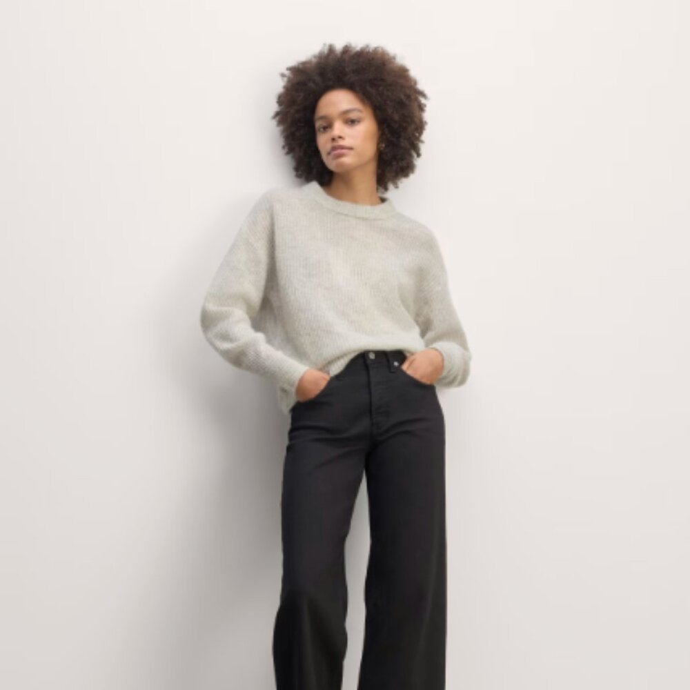Everlane - The Cocoon Crew in Alpaca - Color Almond - Size XS